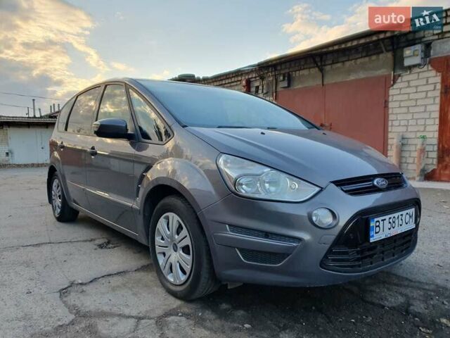 Коричневый Форд С-Макс, объемом двигателя 2 л и пробегом 145 тыс. км за 11200 $, фото 2 на Automoto.ua