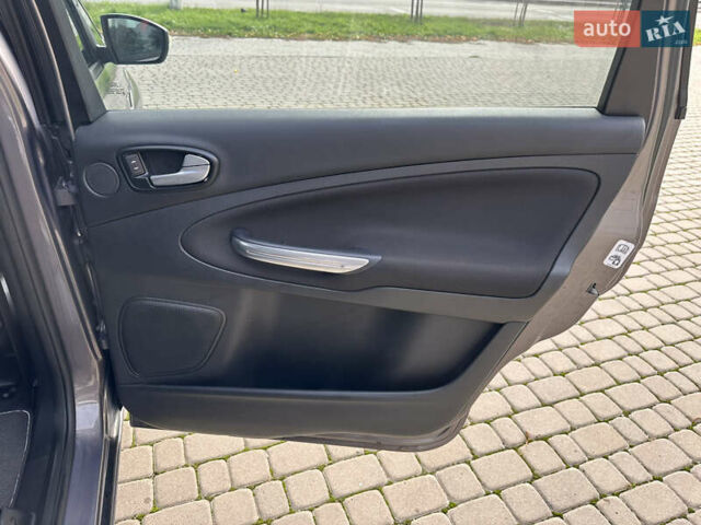 Коричневий Форд С-Макс, об'ємом двигуна 2 л та пробігом 291 тис. км за 8999 $, фото 42 на Automoto.ua