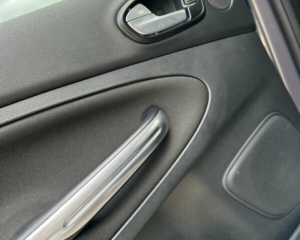 Коричневий Форд С-Макс, об'ємом двигуна 2 л та пробігом 291 тис. км за 8999 $, фото 45 на Automoto.ua