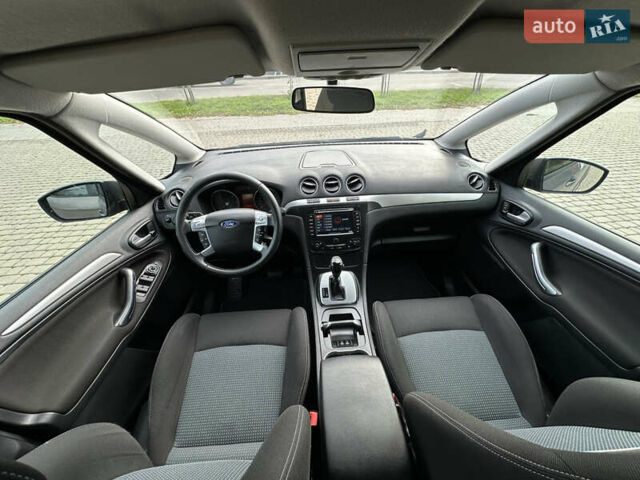 Коричневий Форд С-Макс, об'ємом двигуна 2 л та пробігом 291 тис. км за 8999 $, фото 4 на Automoto.ua