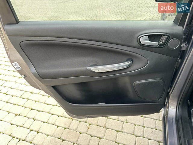 Коричневый Форд С-Макс, объемом двигателя 2 л и пробегом 291 тыс. км за 9199 $, фото 36 на Automoto.ua