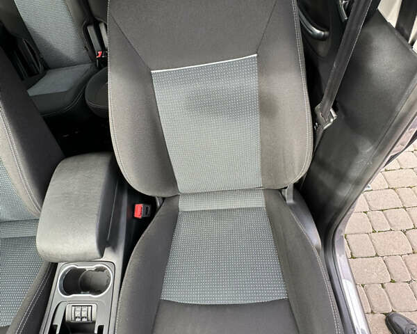 Коричневий Форд С-Макс, об'ємом двигуна 2 л та пробігом 291 тис. км за 8999 $, фото 22 на Automoto.ua