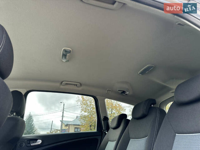 Коричневий Форд С-Макс, об'ємом двигуна 2 л та пробігом 291 тис. км за 8999 $, фото 36 на Automoto.ua