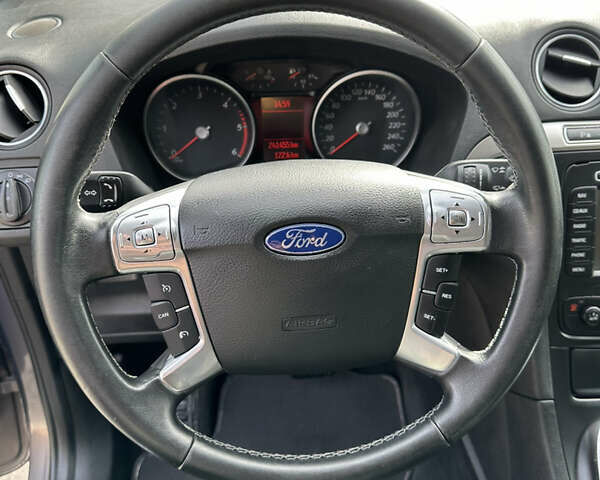 Коричневый Форд С-Макс, объемом двигателя 2 л и пробегом 291 тыс. км за 9199 $, фото 15 на Automoto.ua