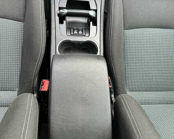 Коричневый Форд С-Макс, объемом двигателя 2 л и пробегом 291 тыс. км за 9199 $, фото 25 на Automoto.ua