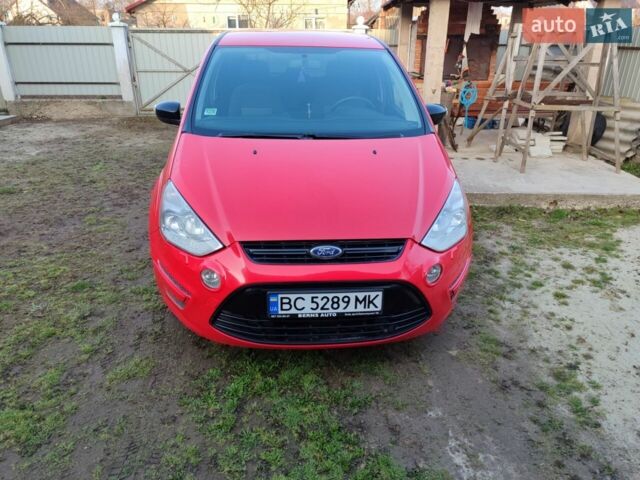 Красный Форд С-Макс, объемом двигателя 2 л и пробегом 296 тыс. км за 7300 $, фото 3 на Automoto.ua