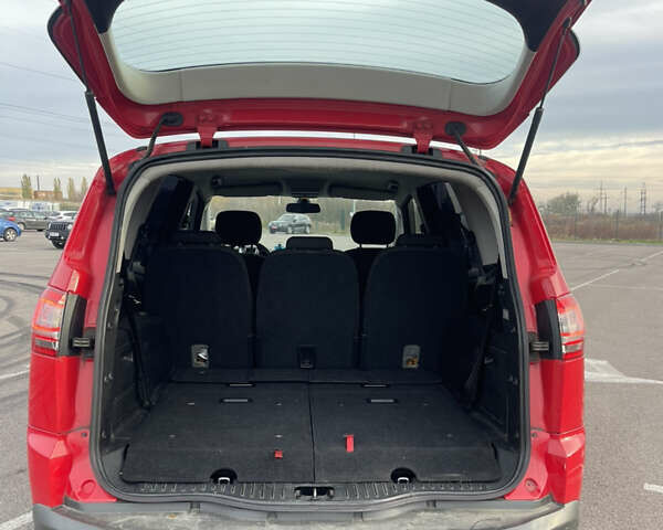 Червоний Форд С-Макс, об'ємом двигуна 2 л та пробігом 270 тис. км за 9200 $, фото 14 на Automoto.ua