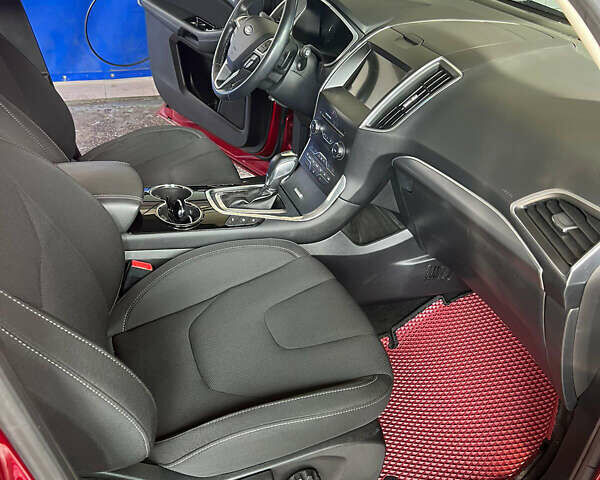 Красный Форд С-Макс, объемом двигателя 2 л и пробегом 393 тыс. км за 16100 $, фото 40 на Automoto.ua