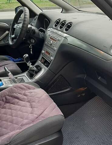 Форд С-Макс, объемом двигателя 2 л и пробегом 235 тыс. км за 6500 $, фото 24 на Automoto.ua
