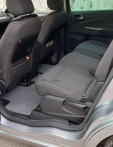 Форд С-Макс, объемом двигателя 2 л и пробегом 235 тыс. км за 6500 $, фото 27 на Automoto.ua