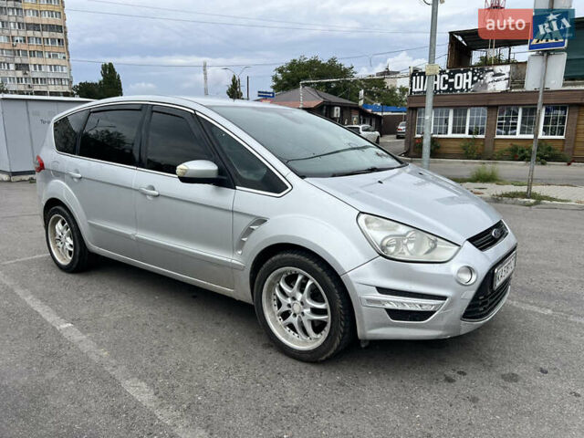 Форд С-Макс, об'ємом двигуна 2 л та пробігом 364 тис. км за 9000 $, фото 4 на Automoto.ua