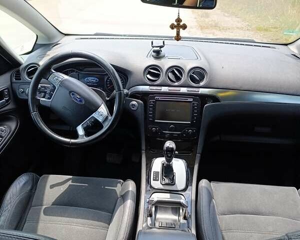 Форд С-Макс, объемом двигателя 2 л и пробегом 173 тыс. км за 13000 $, фото 16 на Automoto.ua