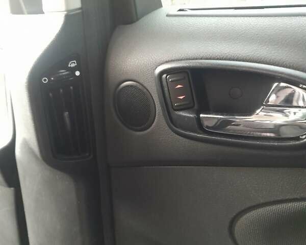 Серый Форд С-Макс, объемом двигателя 2 л и пробегом 325 тыс. км за 6000 $, фото 25 на Automoto.ua