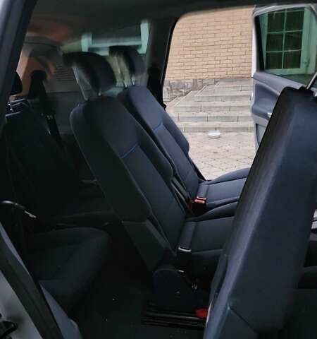 Серый Форд С-Макс, объемом двигателя 1.75 л и пробегом 382 тыс. км за 4500 $, фото 33 на Automoto.ua