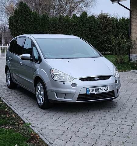 Серый Форд С-Макс, объемом двигателя 1.75 л и пробегом 382 тыс. км за 4500 $, фото 2 на Automoto.ua