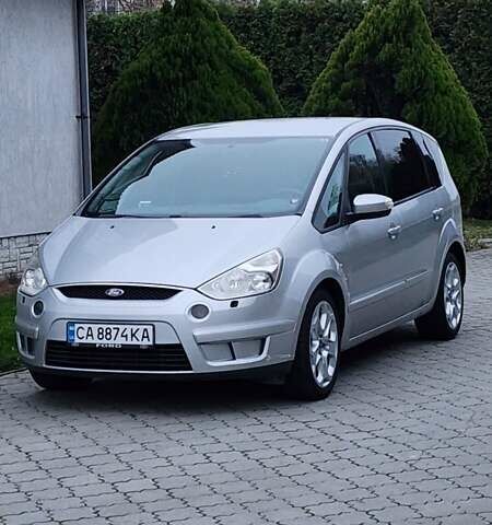 Серый Форд С-Макс, объемом двигателя 1.75 л и пробегом 382 тыс. км за 4500 $, фото 1 на Automoto.ua