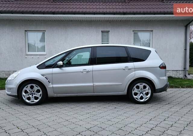 Серый Форд С-Макс, объемом двигателя 1.75 л и пробегом 382 тыс. км за 4500 $, фото 5 на Automoto.ua