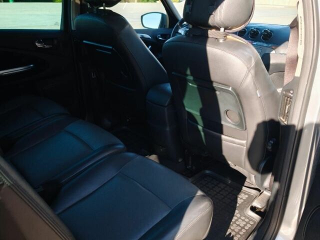 Серый Форд С-Макс, объемом двигателя 2 л и пробегом 290 тыс. км за 6700 $, фото 12 на Automoto.ua