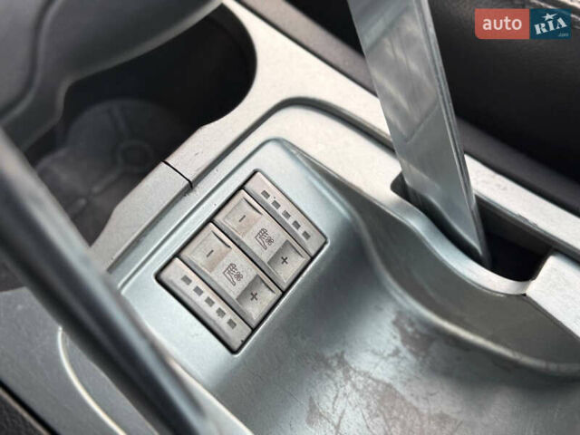 Форд С-Макс 2006 в Днепре (Днепропетровске) на Automoto.ua Серый Форд С-Макс, объемом двигателя 2 л и пробегом 267 тыс. км за 4900 $, фото 8 на Automoto.ua