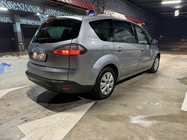 Серый Форд С-Макс, объемом двигателя 1.8 л и пробегом 314 тыс. км за 2200 $, фото 2 на Automoto.ua