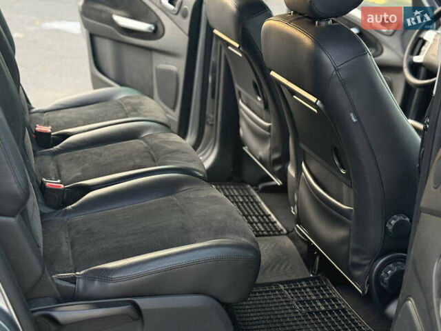 Форд С-Макс 2006 в Днепре (Днепропетровске) на Automoto.ua Серый Форд С-Макс, объемом двигателя 2 л и пробегом 267 тыс. км за 4900 $, фото 13 на Automoto.ua