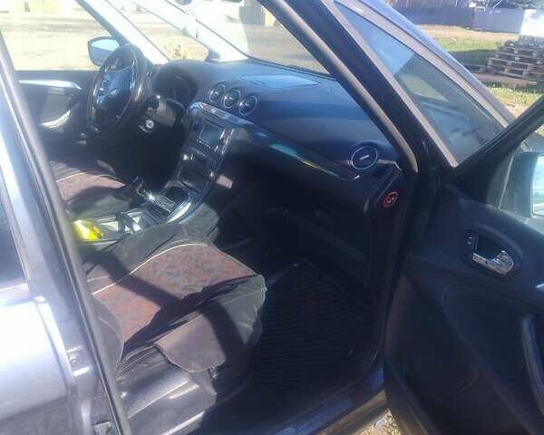 Сірий Форд С-Макс, об'ємом двигуна 1.75 л та пробігом 274 тис. км за 6100 $, фото 17 на Automoto.ua