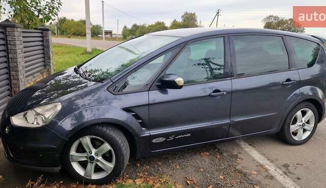 Серый Форд С-Макс, объемом двигателя 2 л и пробегом 345 тыс. км за 6200 $, фото 2 на Automoto.ua