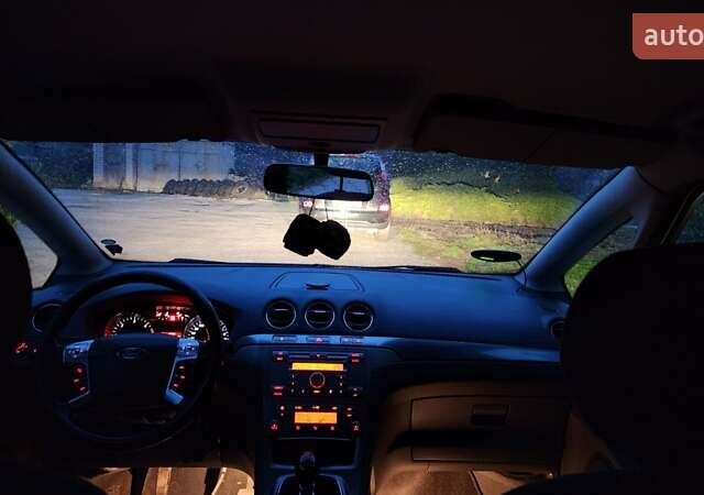 Серый Форд С-Макс, объемом двигателя 1.75 л и пробегом 382 тыс. км за 4500 $, фото 44 на Automoto.ua