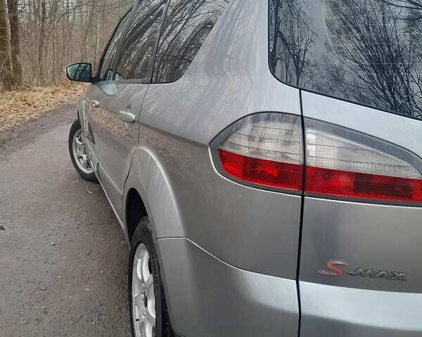 Серый Форд С-Макс, объемом двигателя 2 л и пробегом 325 тыс. км за 6000 $, фото 12 на Automoto.ua