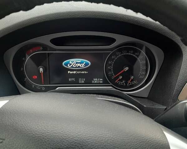 Серый Форд С-Макс, объемом двигателя 2 л и пробегом 325 тыс. км за 6000 $, фото 13 на Automoto.ua