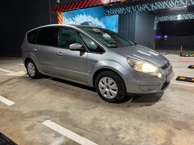 Серый Форд С-Макс, объемом двигателя 1.8 л и пробегом 234 тыс. км за 2200 $, фото 2 на Automoto.ua