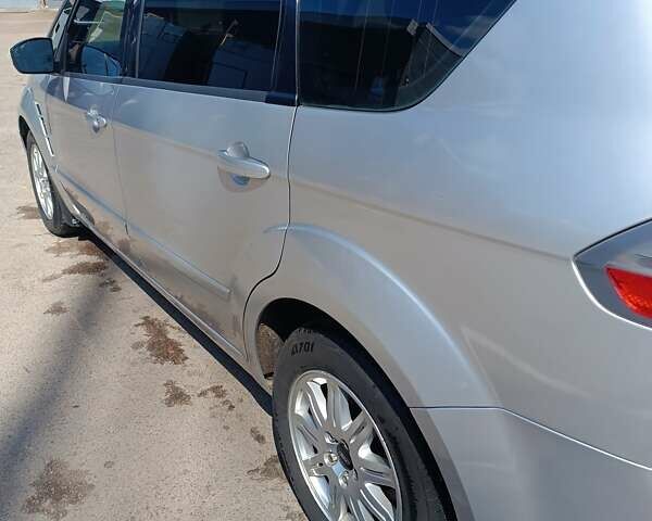 Серый Форд С-Макс, объемом двигателя 1.8 л и пробегом 258 тыс. км за 6100 $, фото 8 на Automoto.ua