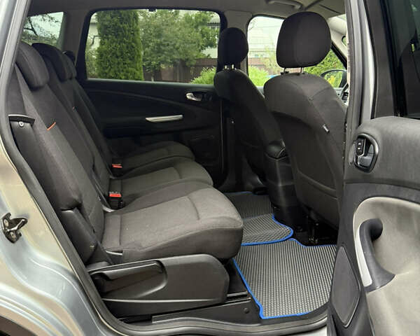 Сірий Форд С-Макс, об'ємом двигуна 2 л та пробігом 234 тис. км за 6650 $, фото 30 на Automoto.ua