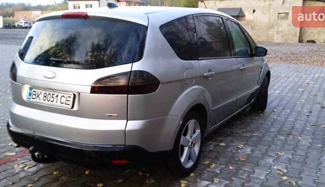 Сірий Форд С-Макс, об'ємом двигуна 2 л та пробігом 320 тис. км за 5300 $, фото 1 на Automoto.ua