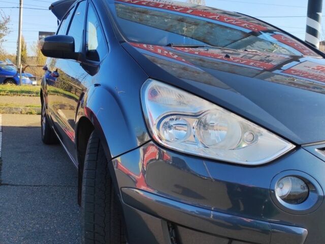 Форд С-Макс 2007 в Кривом Роге на Automoto.ua Серый Форд С-Макс, объемом двигателя 2 л и пробегом 250 тыс. км за 7000 $, фото 5 на Automoto.ua