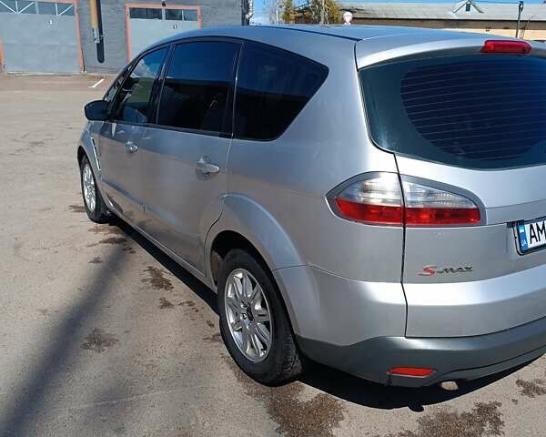 Серый Форд С-Макс, объемом двигателя 1.8 л и пробегом 258 тыс. км за 6100 $, фото 5 на Automoto.ua