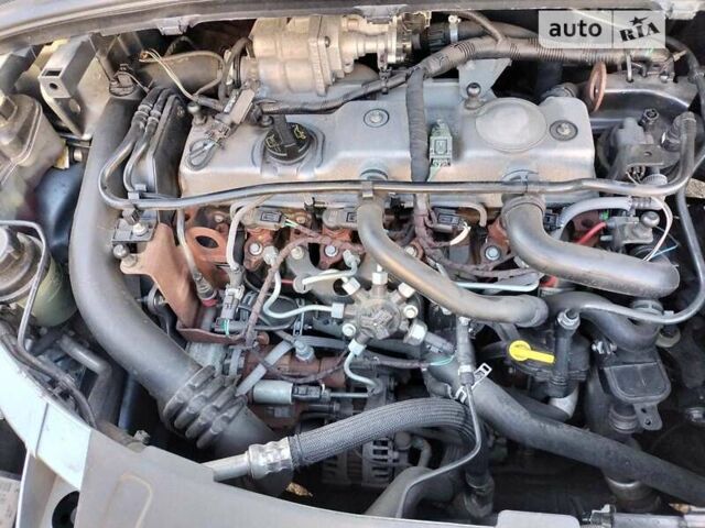 Серый Форд С-Макс, объемом двигателя 1.75 л и пробегом 246 тыс. км за 6900 $, фото 5 на Automoto.ua