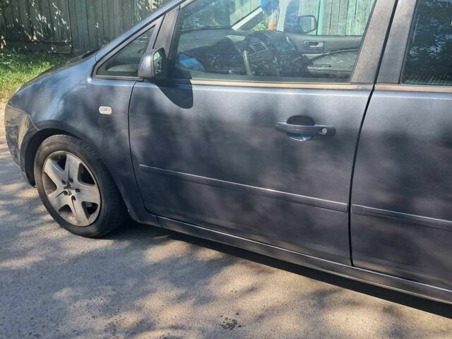 Серый Форд С-Макс, объемом двигателя 1.6 л и пробегом 344 тыс. км за 3700 $, фото 5 на Automoto.ua