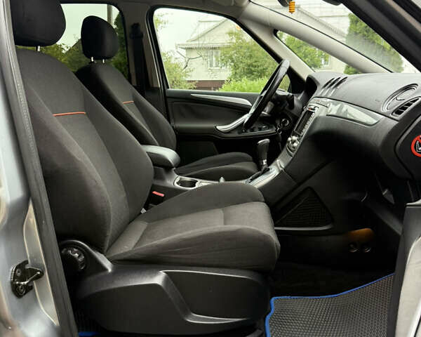 Сірий Форд С-Макс, об'ємом двигуна 2 л та пробігом 234 тис. км за 6650 $, фото 33 на Automoto.ua