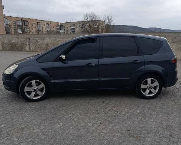 Сірий Форд С-Макс, об'ємом двигуна 1.8 л та пробігом 270 тис. км за 6150 $, фото 1 на Automoto.ua