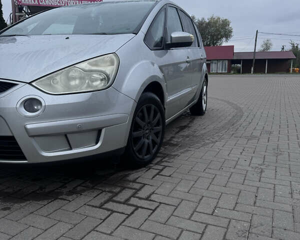 Серый Форд С-Макс, объемом двигателя 1.75 л и пробегом 336 тыс. км за 5200 $, фото 8 на Automoto.ua