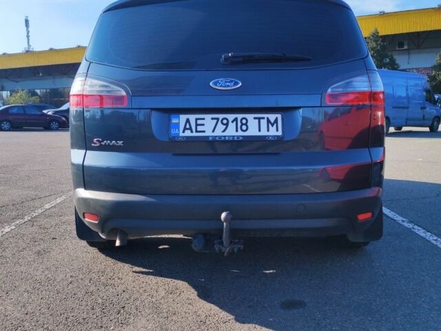 Форд С-Макс 2007 в Кривом Роге на Automoto.ua Серый Форд С-Макс, объемом двигателя 2 л и пробегом 250 тыс. км за 7000 $, фото 1 на Automoto.ua