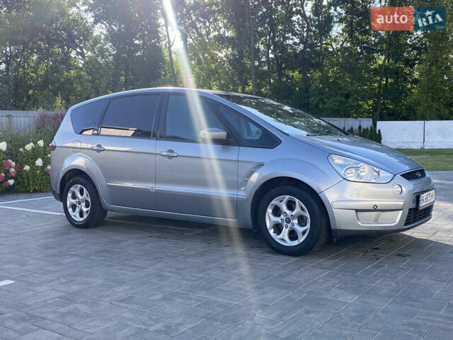 Сірий Форд С-Макс, об'ємом двигуна 1.8 л та пробігом 214 тис. км за 6900 $, фото 7 на Automoto.ua