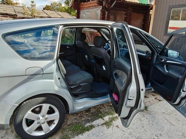 Сірий Форд С-Макс, об'ємом двигуна 1.8 л та пробігом 266 тис. км за 6000 $, фото 15 на Automoto.ua