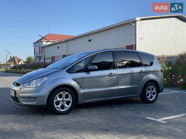 Серый Форд С-Макс, объемом двигателя 1.8 л и пробегом 214 тыс. км за 6199 $, фото 2 на Automoto.ua
