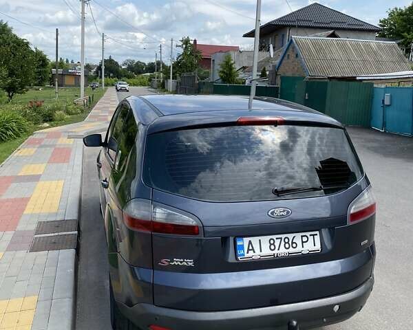 Серый Форд С-Макс, объемом двигателя 1.8 л и пробегом 317 тыс. км за 5700 $, фото 4 на Automoto.ua