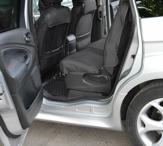 Сірий Форд С-Макс, об'ємом двигуна 2.5 л та пробігом 256 тис. км за 8500 $, фото 11 на Automoto.ua