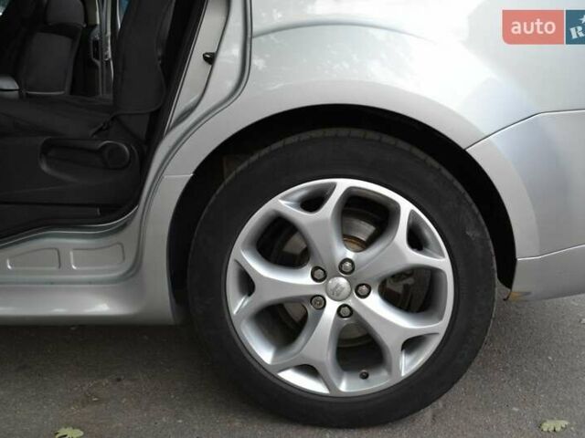 Сірий Форд С-Макс, об'ємом двигуна 2.5 л та пробігом 256 тис. км за 8500 $, фото 23 на Automoto.ua