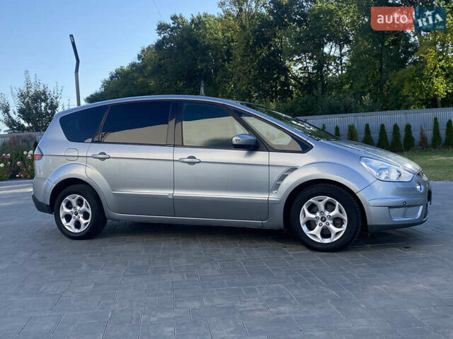 Сірий Форд С-Макс, об'ємом двигуна 1.8 л та пробігом 214 тис. км за 6900 $, фото 8 на Automoto.ua