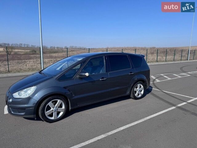 Сірий Форд С-Макс, об'ємом двигуна 2 л та пробігом 336 тис. км за 6700 $, фото 2 на Automoto.ua